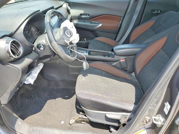 2022 NISSAN KICKS SR