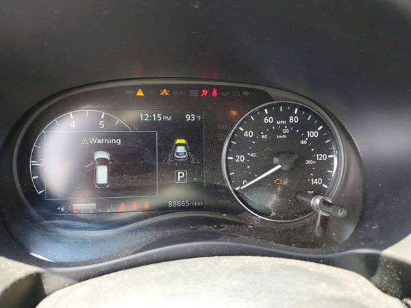 2022 NISSAN KICKS SR