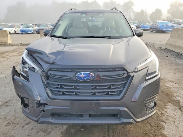 2022 SUBARU FORESTER Premium