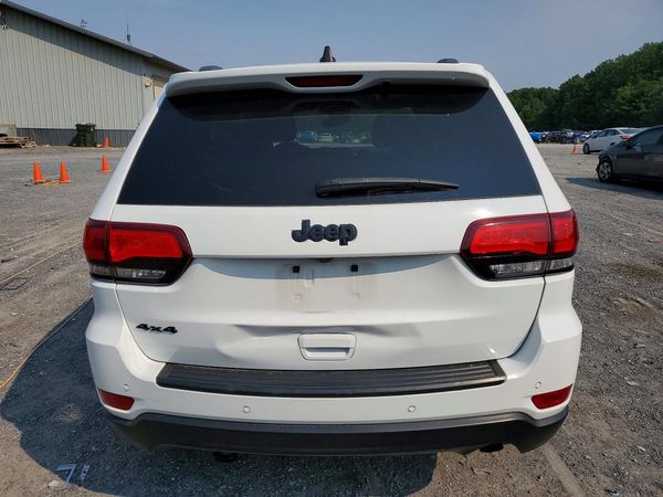 2018 JEEP GRAND CHEROKEE LAREDO 4X4