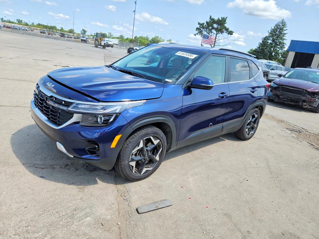2024 KIA SELTOS EX