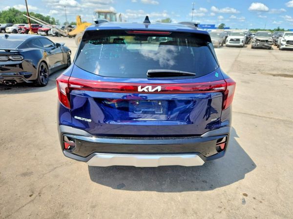 2024 KIA SELTOS EX