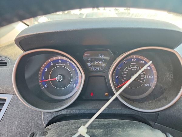 2016 HYUNDAI ELANTRA