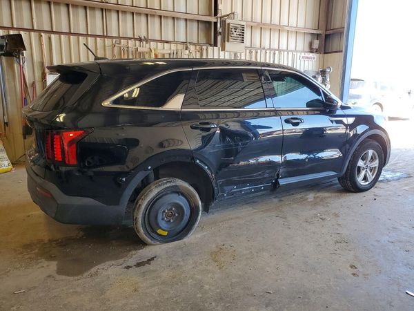 2022 KIA SORENTO