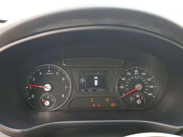2018 KIA SORENTO L, LX