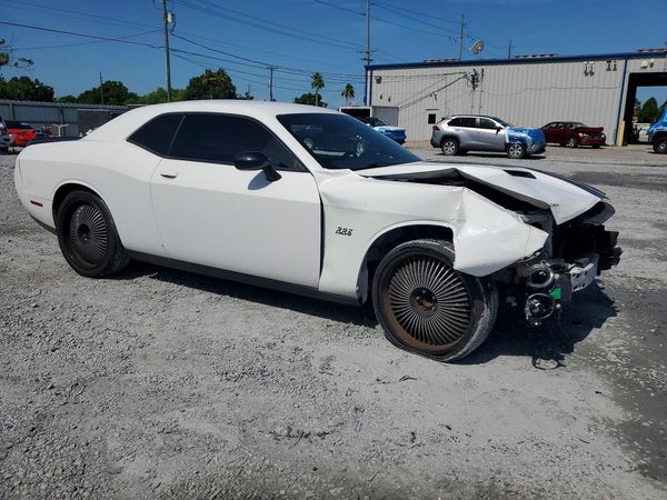 2016 DODGE CHALLENGER SXT