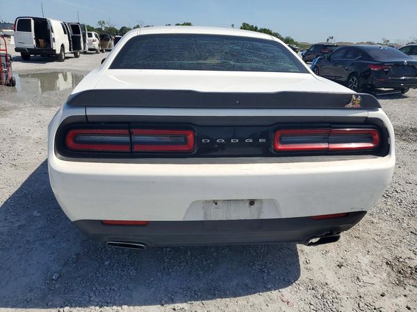 2016 DODGE CHALLENGER SXT