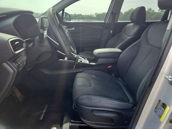 2019 HYUNDAI SANTA FE SE