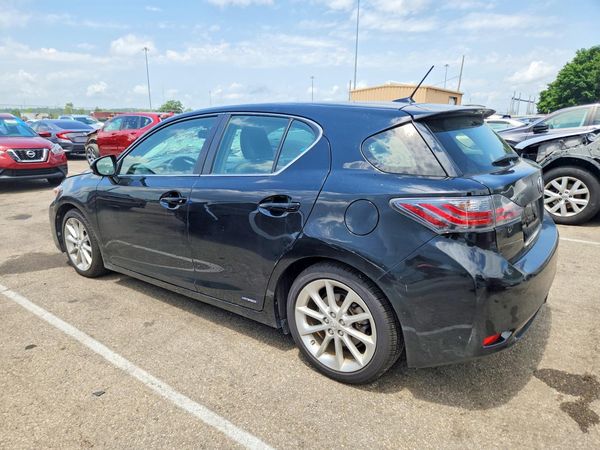 2013 LEXUS CT 200h