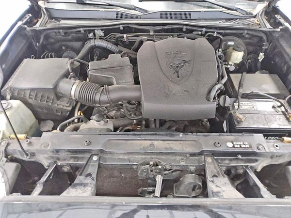 2016 TOYOTA TACOMA
