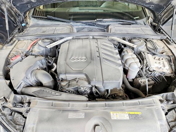 2021 AUDI A4 quattro Premium Plus