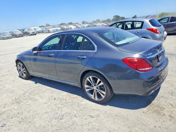 2016 MERCEDES-BENZ C C300