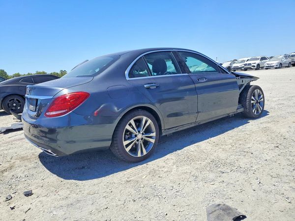 2016 MERCEDES-BENZ C C300