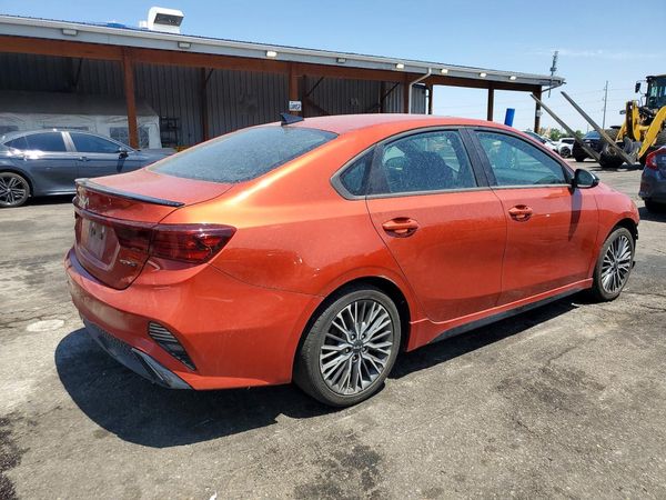 2022 KIA FORTE GT Line