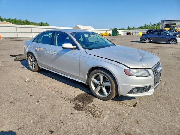 2012 AUDI A4 quattro Premium Plus