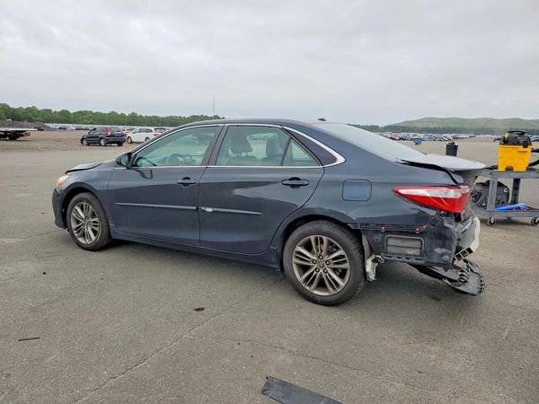 2016 TOYOTA CAMRY