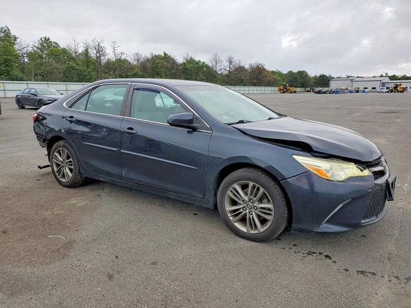 2016 TOYOTA CAMRY