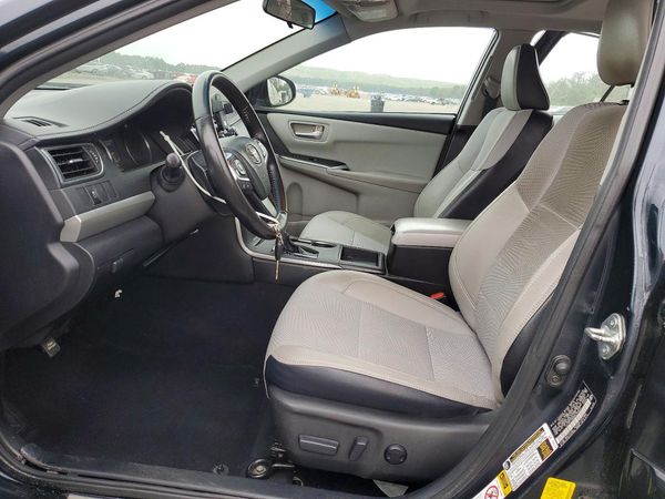 2016 TOYOTA CAMRY