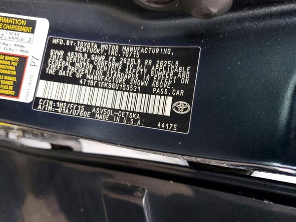 2016 TOYOTA CAMRY