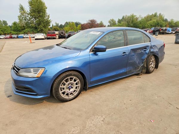 2017 VOLKSWAGEN JETTA S — Front 3/4