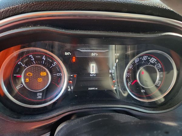 2015 DODGE CHALLENGER SXT