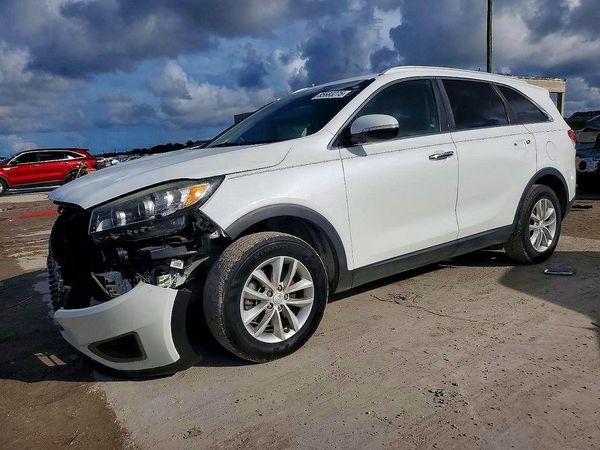 2017 KIA SORENTO L, LX