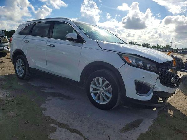 2017 KIA SORENTO L, LX