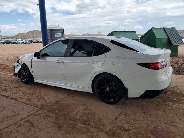 2026 TOYOTA CAMRY
