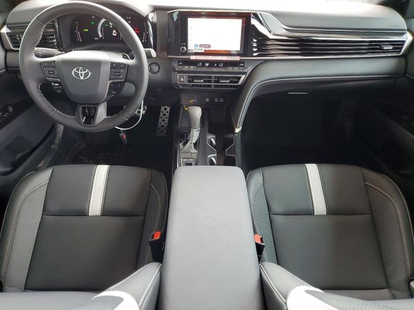 2026 TOYOTA CAMRY