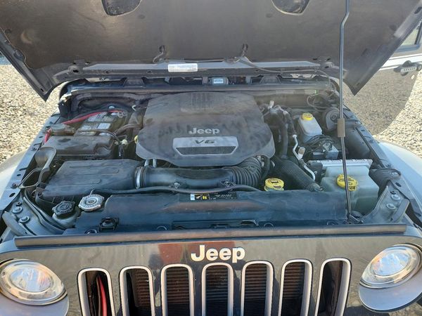 2017 JEEP WRANGLER UNLIMITED SAHARA 4X4