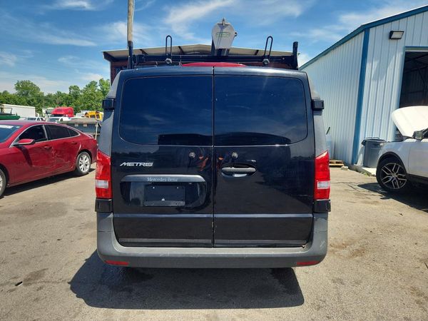2019 MERCEDES-BENZ METRIS