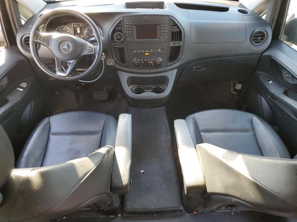 2019 MERCEDES-BENZ METRIS
