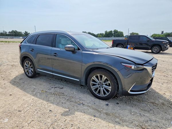 2023 MAZDA CX-9 Signature