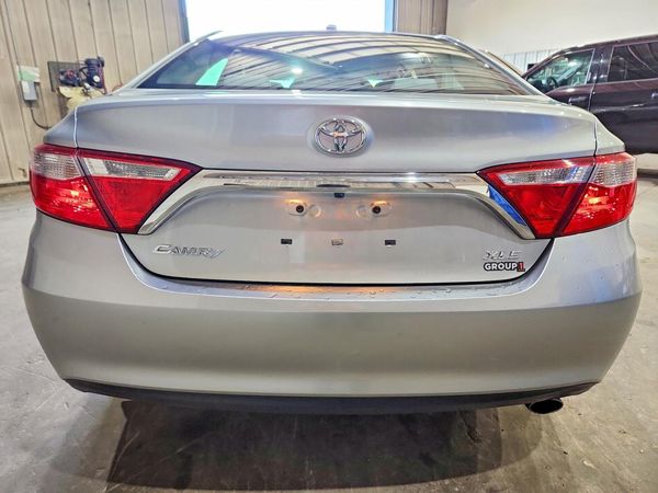 2015 TOYOTA CAMRY