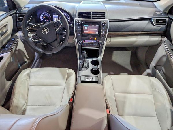 2015 TOYOTA CAMRY