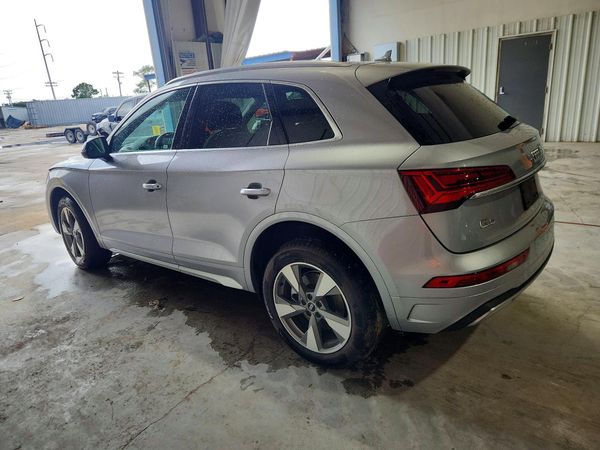2022 AUDI Q5