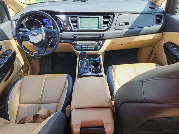 2015 KIA SEDONA GLS - Middle level