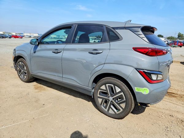 2023 HYUNDAI KONA SE