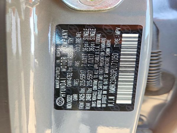 2023 HYUNDAI KONA SE