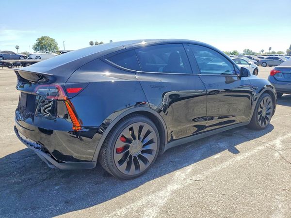 2022 TESLA MODEL Y