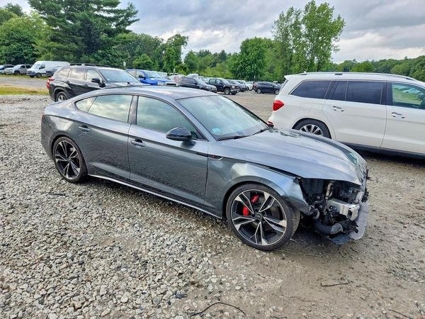 2022 AUDI S5 quattro Premium Plus