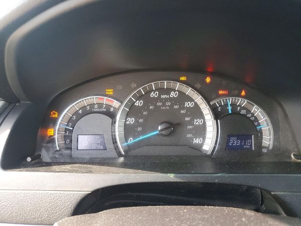 2014 TOYOTA CAMRY