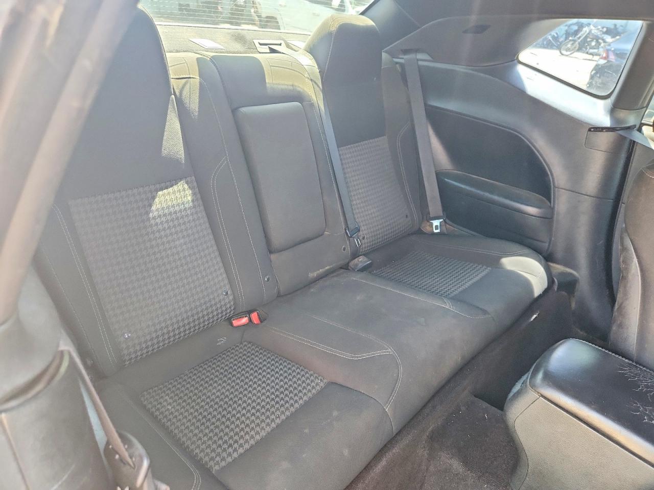 2018 DODGE CHALLENGER SXT