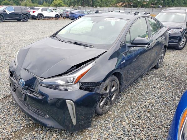 2022 TOYOTA PRIUS