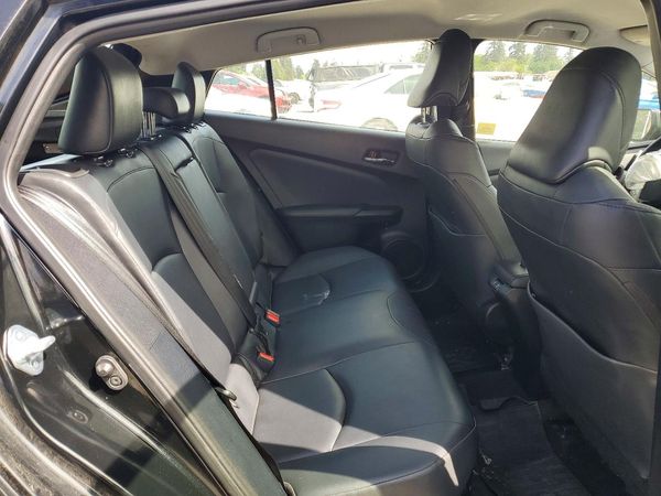2022 TOYOTA PRIUS
