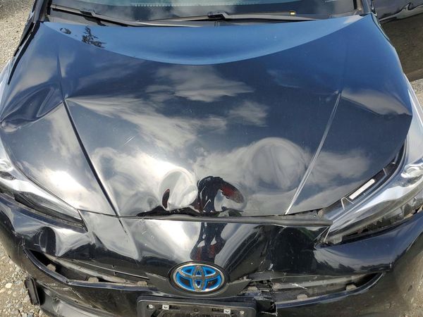 2022 TOYOTA PRIUS