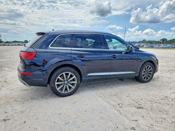 2017 AUDI Q7 quattro Premium Plus