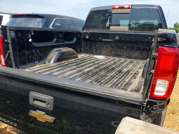 2018 CHEVROLET SILVERADO LTZ — DIRR