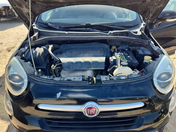 2018 FIAT 500 TREKKING — Engine bay