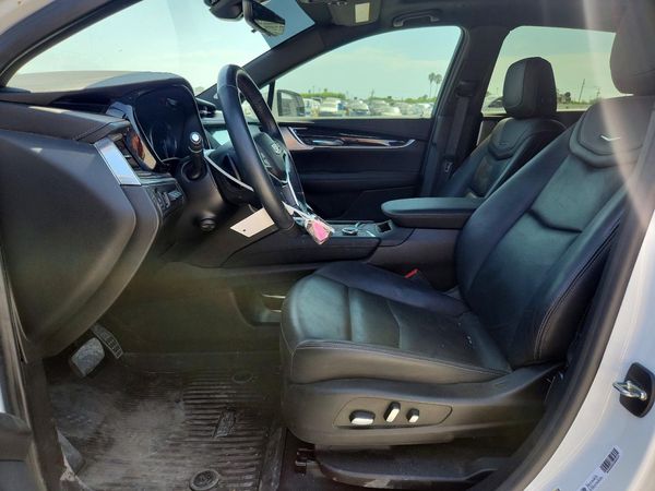 2023 CADILLAC XT5 — DENT